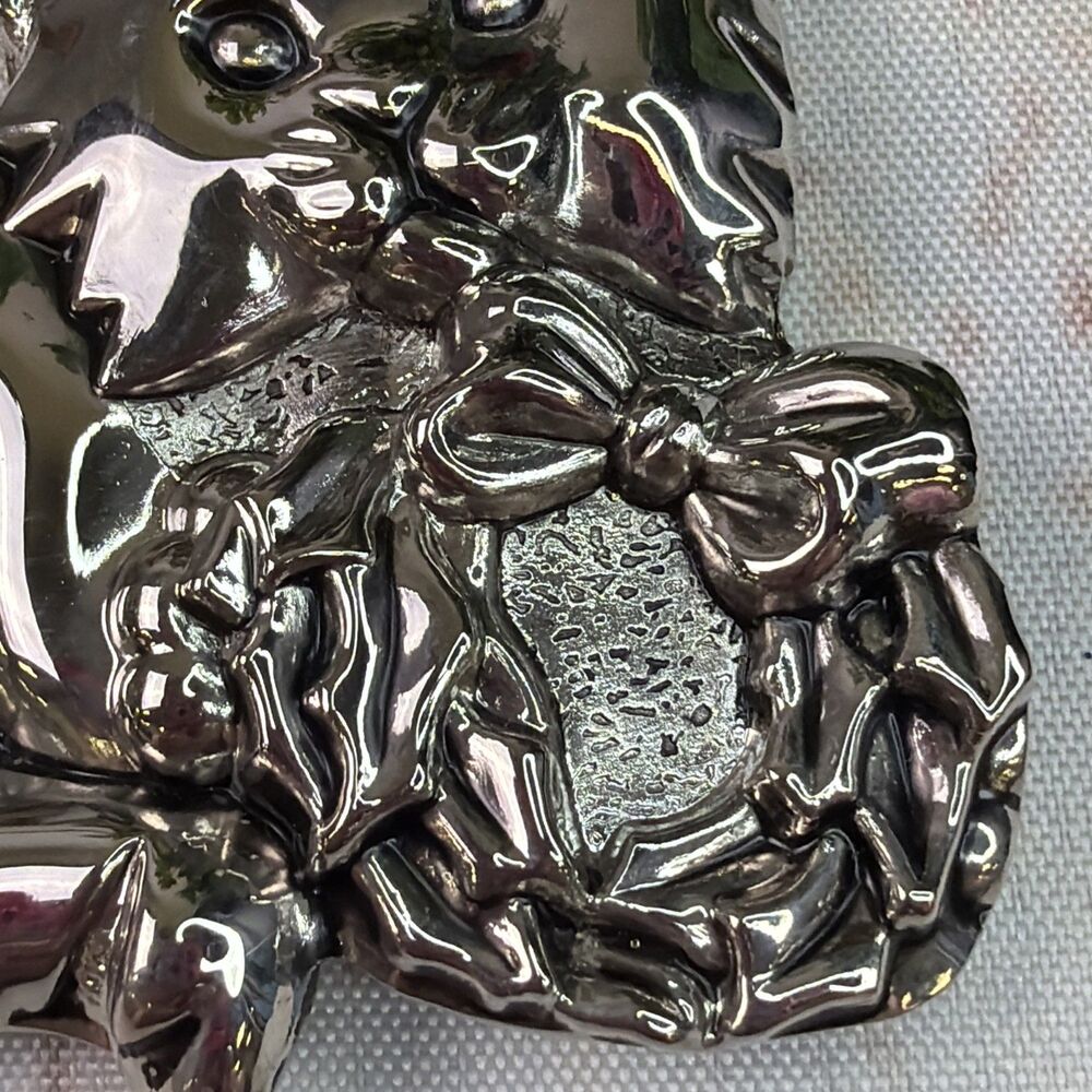 Gorham Silverplate Cat Ornaments, Set of 3, Yarn Fish Wreath Christmas Decor - Picture 11 of 16